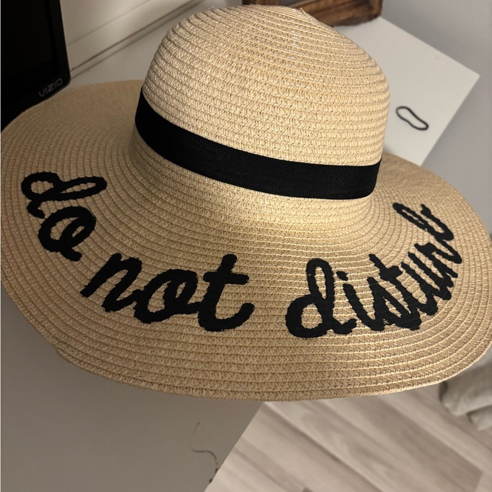 Stylish Tan Sun Hat with Black Band